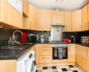 Guest house in E15